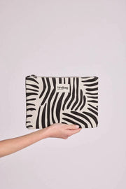 Bolsa mediana con cremallera Hindbag Ema - Zebra Cream