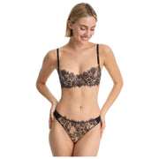 Tanga de encaje frontal Skarlett Blue Entice - Negro/Nylon Tan