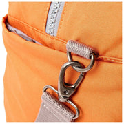 Bolso de viaje Roka Gatwick mediano de lona reciclada - Naranja Atómica