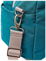 Bolso de lona reciclado mediano Roka Gatwick - Azul verde azulado profundo