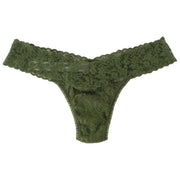 Paquete de 5 tangas de tiro bajo con encaje exclusivo de Hanky Panky - Marshmallow/Bliss/Boysenberry/Navy/Macchiato