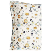 Jessica Russell Flint Kiss the Sky Funda de almohada de seda - Blanco/Amarillo/Azul