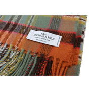Locharron of Scotland Borders Dundee - Manta de lana de cordero envejecida, color naranja y verde