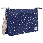 Bolso bandolera Roka Carnaby XL de lona reciclada - Lunares azul marino