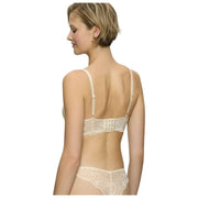 Triumph Sujetador sin aros Amourette Charm - Creamy Dream