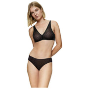 Triumph Signature Sheer Tai Braguitas - Negro